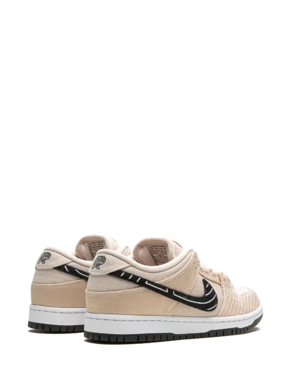 Albino & Preto x Nike Dunk