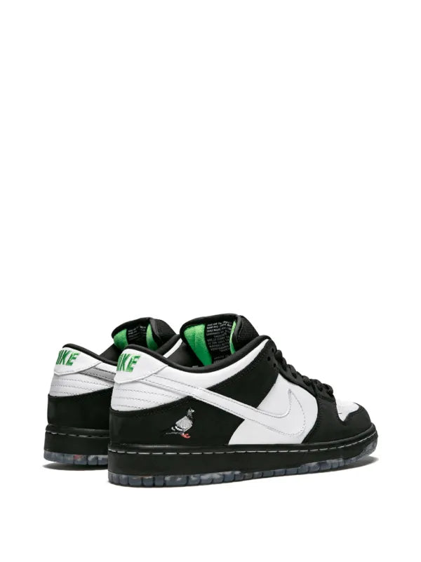 Nike SB Dunk - Panda Pigeon
