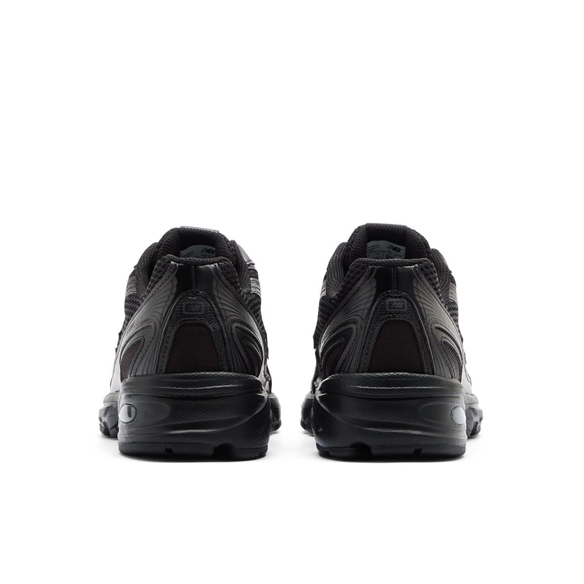 New Balance 740 - Triple Black