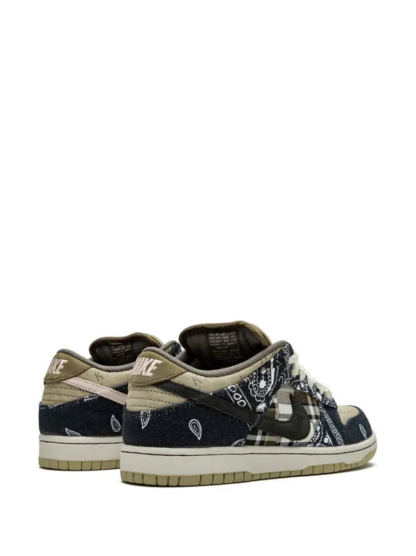 Nike x Travis Scott SB Dunk