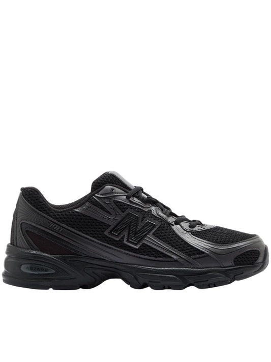 New Balance 740 - Triple Black